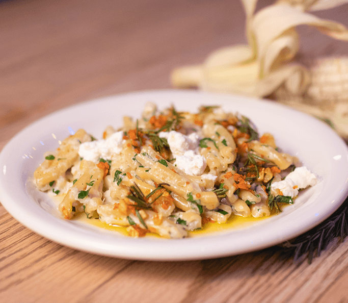 Recipe image Casarecce, salsa de maíz criollo, ragout de romero y ajo